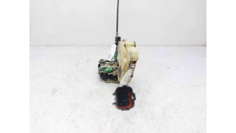 CERRADURA PUERTA DELANTERA DERECHA KIA SORENTO I (2002-) 2.5 CRDI 140CV 2497CC - L.8105443 / 813203E010 CERRADURA PUERTA DELANTERA DERECHA KIA SORENTO I (2002-) 2.5 CRDI 140CV 2497CC - L.8105443 / 813203E010