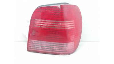 PILOTO TRASERO DERECHO VOLKSWAGEN POLO (1999-2001) 1.4 60CV 1390CC - L.8106654 / 6N0945096H