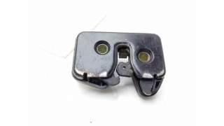 CERRADURA MALETERO / PORTON VOLKSWAGEN POLO (1999-2001) 1.4 60CV 1390CC - L.8106671 / 6X0827505A
