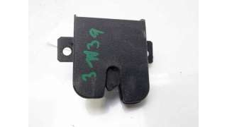 CERRADURA MALETERO / PORTON VOLKSWAGEN GOLF IV (1997-2004) 1.4 16V 75CV 1390CC - L.8108491 / 1J6827505B