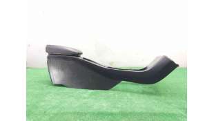 APOYABRAZOS CENTRAL VOLVO V40 FASTBACK (2012-2015) D3 150CV 1984CC - L.8110189 / 31389451 2