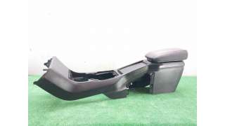 APOYABRAZOS CENTRAL VOLVO V40 FASTBACK (2012-2015) D3 150CV 1984CC - L.8110189 / 31389451