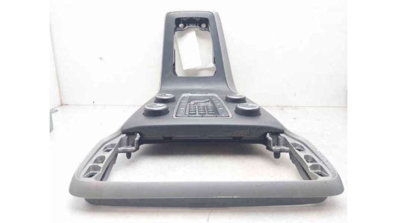 CONSOLA CENTRAL VOLVO V40 FASTBACK (2012-2015) D3 150CV 1984CC - L.8110424 / 31306639 CONSOLA CENTRAL VOLVO V40 FASTBACK (2012-2015) D3 150CV 1984CC - L.8110424 / 31306639