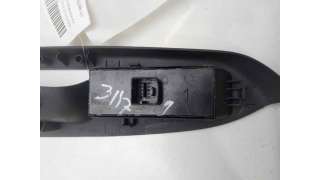 MANDO ELEVALUNAS DELANTERO IZQUIERDO VOLKSWAGEN TOURAN (2010-2015) - L.8110734 / 1T1867371H