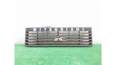 REJILLA DELANTERA MITSUBISHI MONTERO CANVAS TOP (1986-1989) 2.5 TD (L044G, L049G) 84CV 2477CC - L.8111411 / MB404626