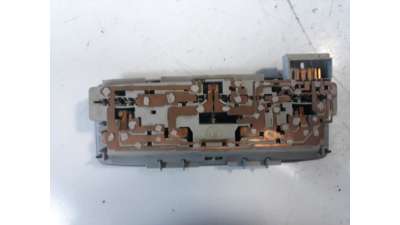 LUZ INTERIOR RENAULT LAGUNA II  - M.669333 / 8200013576