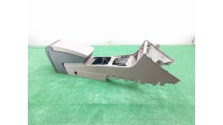 APOYABRAZOS CENTRAL VOLKSWAGEN PASSAT VARIANT (2005-2011) - L.8114991 / 3C1863243L1QB