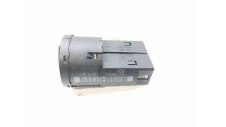 MANDO LUCES VOLKSWAGEN GOLF IV (1997-2004) 1.4 16V 75CV 1390CC - L.8116104 / 1C0941531