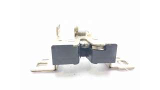 CERRADURA MALETERO / PORTON FORD MONDEO II SEDÁN (1996-2000) 1.8 I 115CV 1796CC - L.8119523 / 96BGF43200AA