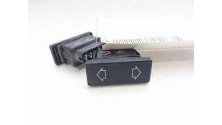 MANDO ELEVALUNAS DELANTERO IZQUIERDO PEUGEOT 205 I (1983-1987) - L.8120124 / 9240A3