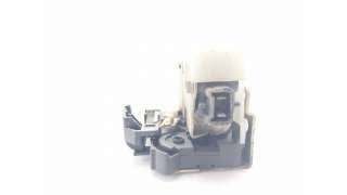 CERRADURA PUERTA DELANTERA DERECHA RENAULT MEGANE I (1996-1999) 1.6 E (BA0F, BA0S) 90CV 1598CC - L.8124231 / 7701469181