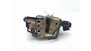 CERRADURA PUERTA DELANTERA DERECHA TOYOTA COROLLA VERSO (2004-2009) 2.0 D-4D (CUR10) 116CV 1995CC - L.8127542 / 6903002162