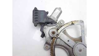 ELEVALUNAS TRASERO IZQUIERDO TOYOTA COROLLA VERSO (2004-2009) 2.0 D-4D (CUR10) 116CV 1995CC - L.8127574 / 698400F010
