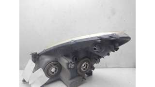FARO DERECHO TOYOTA COROLLA VERSO (2004-2009) 2.0 D-4D (CUR10) 116CV 1995CC - L.8127582 / 811300F010
