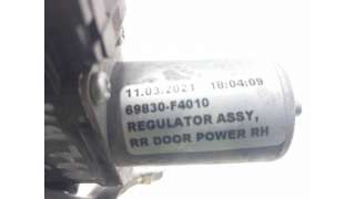 ELEVALUNAS TRASERO DERECHO TOYOTA C-HR (2016-) 1.8 HYBRID (ZYX10, ZYX11) 122CV 1798CC - L.8134845 / 69830F4010