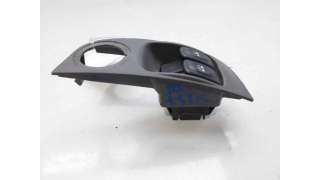 MANDO ELEVALUNAS DELANTERO IZQUIERDO RENAULT MEGANE I (1997-2001) 1.9 DTI (BA08, BA0N) 98CV 1870CC - L.8137118 / 7700429070