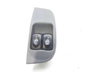 MANDO ELEVALUNAS DELANTERO IZQUIERDO RENAULT MEGANE I CLASSIC (1999-2003) 1.6 16V (LA00, LA04, LA0B, LA11, LA16, LA19, LA1J