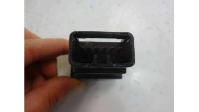INTERRUPTOR HYUNDAI ELANTRA  - M.701843 / 936102D000