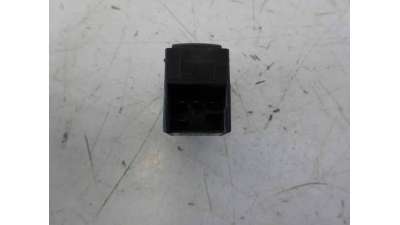 MANDO ELEVALUNAS DELANTERO DERECHO VOLKSWAGEN PASSAT BERLINA  - M.716027 / 1J0959855