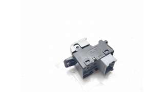 MANDO ELEVALUNAS TRASERO DERECHO SSANGYONG TIVOLI (2015-) - L.8181828 / 8585035000