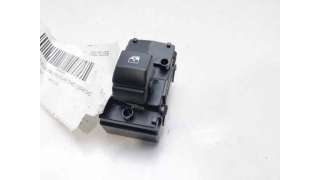 MANDO ELEVALUNAS DELANTERO DERECHO OTROS VEHICULOS - L.8181838 / 83575J7000