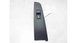 MANDO ELEVALUNAS TRASERO IZQUIERDO SSANGYONG ACTYON I (2007-) 2.0 XDI 136CV 1998CC - L.8182148 / 7325009000