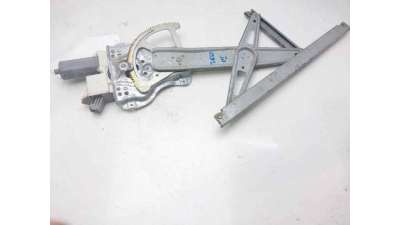 ELEVALUNAS DELANTERO IZQUIERDO TOYOTA AVENSIS SEDÁN (2003-2008) 2.0 D-4D (CDT250) 116CV 1995CC - L.8189081 / 6982005050