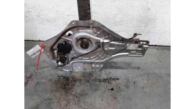 ELEVALUNAS DELANTERO IZQUIERDO HYUNDAI TUCSON (2004-2010) 2.0 CRDI 113CV 1991CC - L.8199558 / 824702E010