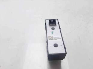 MANDO ELEVALUNAS DELANTERO DERECHO HYUNDAI I30 FASTBACK (2017-) - L.8200113 / 93581G3010 2