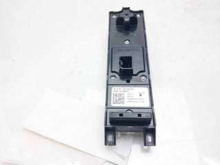 MANDO ELEVALUNAS DELANTERO IZQUIERDO FORD FIESTA VI (2012-) 1.5 TDCI 75CV 1499CC - L.8200398 / F1ET14A132EB