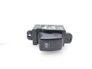 MANDO ELEVALUNAS TRASERO DERECHO KIA MAGENTIS (2001-2005) 2.0 136CV 1997CC - L.8204004 / 4644379