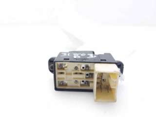 MANDO ELEVALUNAS TRASERO DERECHO KIA MAGENTIS (2001-2005) 2.0 136CV 1997CC - L.8204004 / 4644379