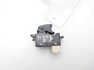 MANDO ELEVALUNAS TRASERO DERECHO KIA MAGENTIS (2001-2005) 2.0 136CV 1997CC - L.8204004 / 4644379