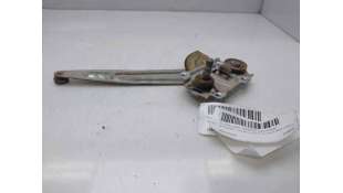ELEVALUNAS TRASERO IZQUIERDO MITSUBISHI L 200 (1996-2007) 2.5 TD 4WD (K74T) 99CV 2477CC - L.8208447 / MR144531