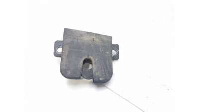CERRADURA MALETERO / PORTON VOLKSWAGEN CADDY III FURGÓN (2004-2010) 1.9 TDI 105CV 1896CC - L.8213629 / 2K0827506E