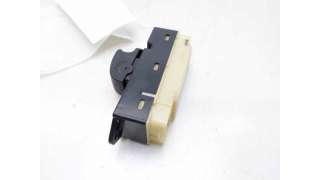 MANDO ELEVALUNAS DELANTERO DERECHO MITSUBISHI GRANDIS (2005-2010) 2.0 DI-D (NA8W) 136CV 1968CC - L.8214006 / 8608A022