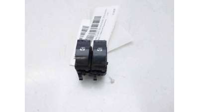 MANDO ELEVALUNAS DELANTERO IZQUIERDO RENAULT MEGANE II FURGÓN/RANCHERA FAMILIAR (2003-2009) - L.8214354 / 8200315013
