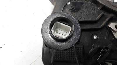 CERRADURA PUERTA DELANTERA DERECHA TOYOTA AURIS  - M.768418 / 6903002220