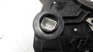 CERRADURA PUERTA DELANTERA DERECHA TOYOTA AURIS  - M.768418 / 6903002220