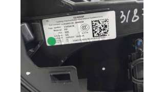 GUANTERA MERCEDES-BENZ CLASE C (2013-) - L.8215818 / A2056803205
