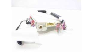 CAJA RELES / FUSIBLES LEXUS CT (2010-) 200H (ZWA10) 99CV 1798CC - L.8217661 / 8273076030