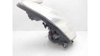 FARO DERECHO TOYOTA COROLLA VERSO (2005-2009) 2.2 D-4D (AUR10) 136CV 2231CC - L.8223795 / 811300F010