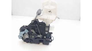 CERRADURA PUERTA TRASERA IZQUIERDA VOLKSWAGEN TOURAN (2010-2015) - L.8227559 / 7L0839015J