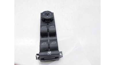 MANDO ELEVALUNAS DELANTERO IZQUIERDO FORD FOCUS II (2004-2012) 2.0 TDCI 136CV 1997CC - L.8233433 / 3M5T14A132AF
