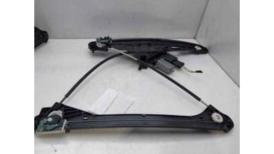 ELEVALUNAS DELANTERO DERECHO PEUGEOT 5008 II (2016-) 1.2 131CV 1199CC - L.8235014 / 9840196880