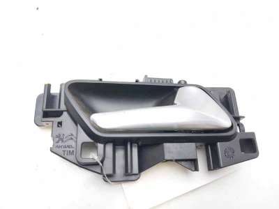 MANETA INTERIOR DELANTERA DERECHA PEUGEOT 5008 II (2016-) 1.2 131CV 1199CC - L.8235100 / 98201552W