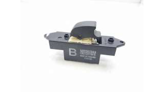 MANDO ELEVALUNAS TRASERO DERECHO MITSUBISHI ASX (2009-) - L.8236802 / MR587944