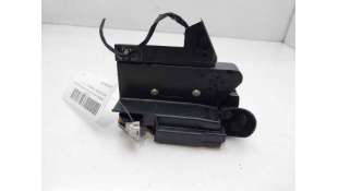 CERRADURA PUERTA DELANTERA IZQUIERDA OTROS VEHICULOS - L.8237413 / 805033875R