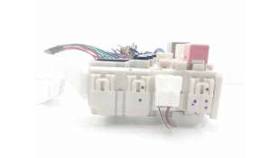 CAJA RELES / FUSIBLES TOYOTA AURIS (2006-2012) 2.0 D-4D (ADE150) 126CV 1998CC - L.8238239 / 8273002150A 2