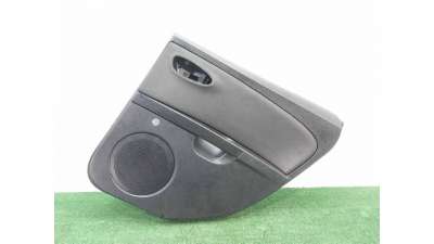 GUARNECIDO PUERTA TRASERA DERECHA SEAT LEON (2010-2012) 1.2 TSI 105CV 1197CC - L.8238811 / 1P0867116